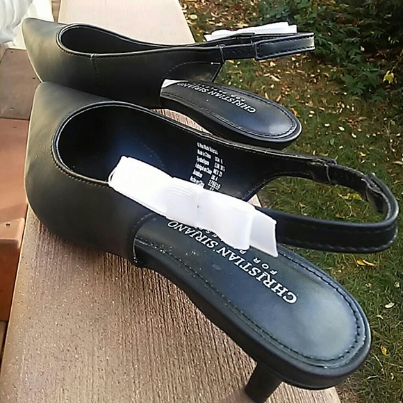 Low Heels - Picture 2 of 2